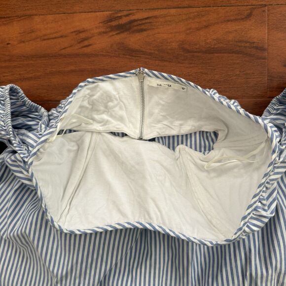 Tularosa Women’s Cropped Off Shoulder Striped Top Blue & White Size S - Picture 12 of 12